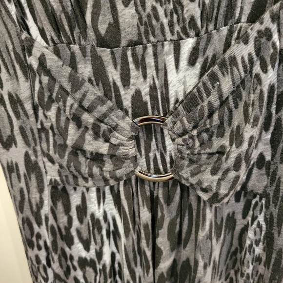 Liz Lange Completely Me Lovely Maxi Dress V Neck Soft Flowing Fabric For Fall PL - Picture 10 of 12